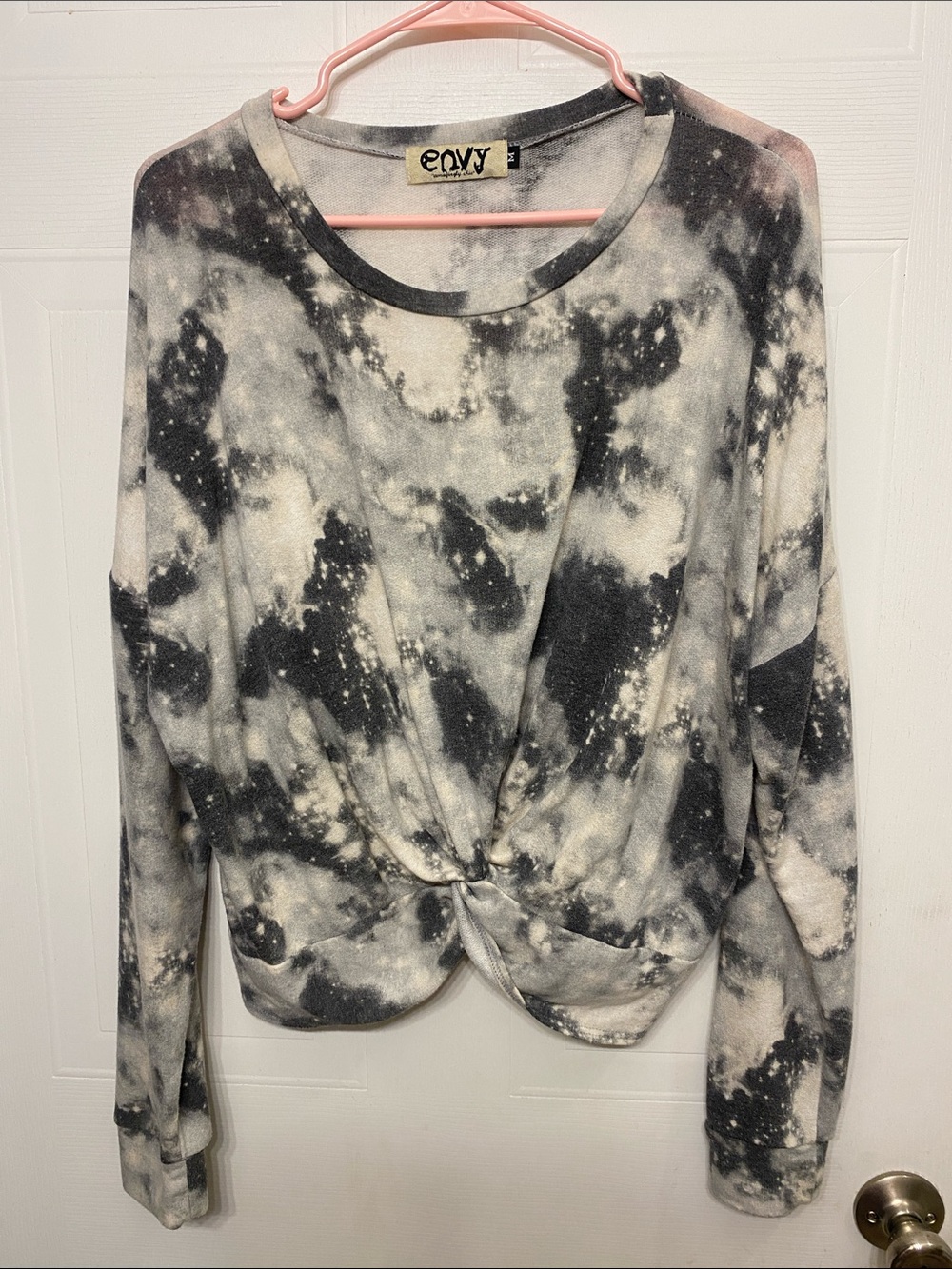 envy Black & White Tie Dye Pullover Medium